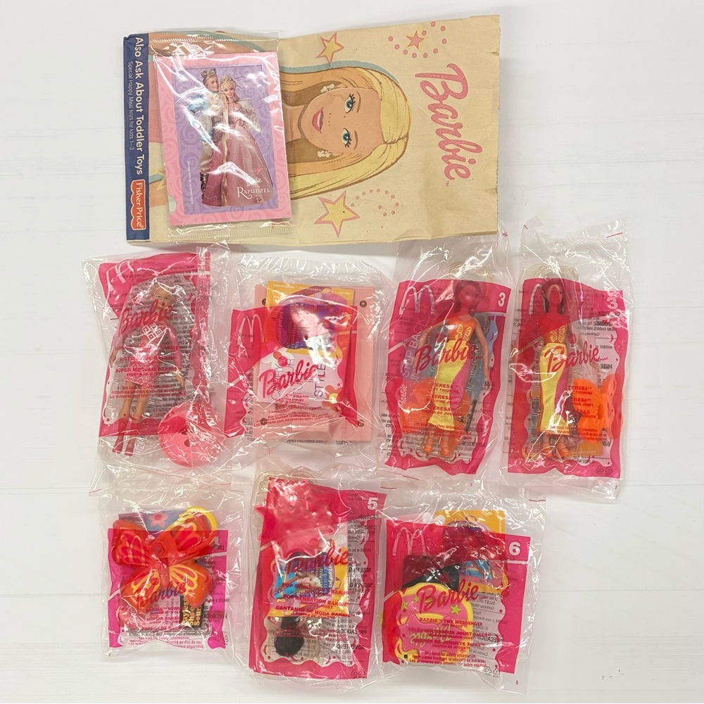2002 McDonald’s Barbie Set of 6+extra & Puzzle